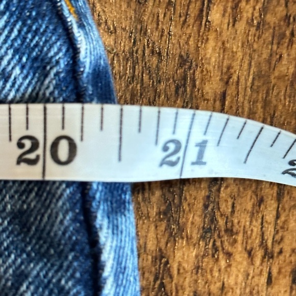 Jordache | 80s Vintage Stonewashed Midi Denim Pencil Skirt - Picture 10 of 12